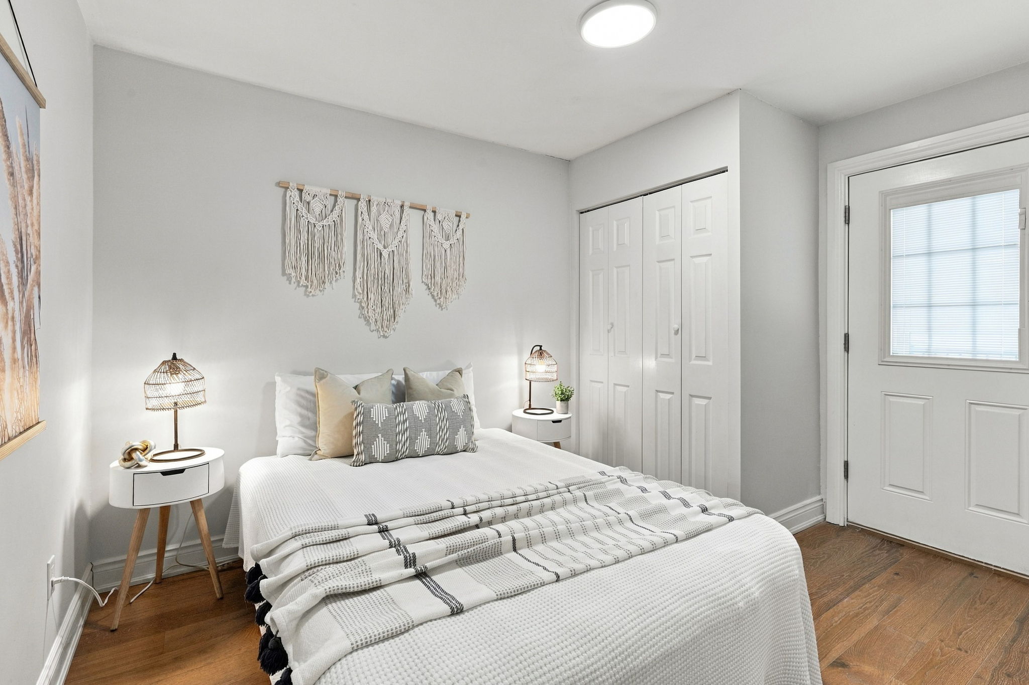 Toronto · Essential package — delivered property photograph 17