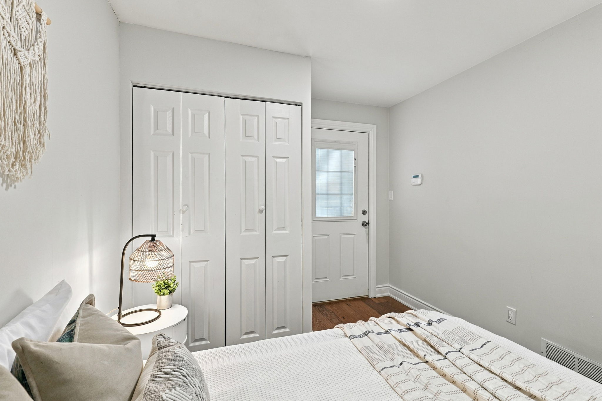 Toronto · Essential package — delivered property photograph 18