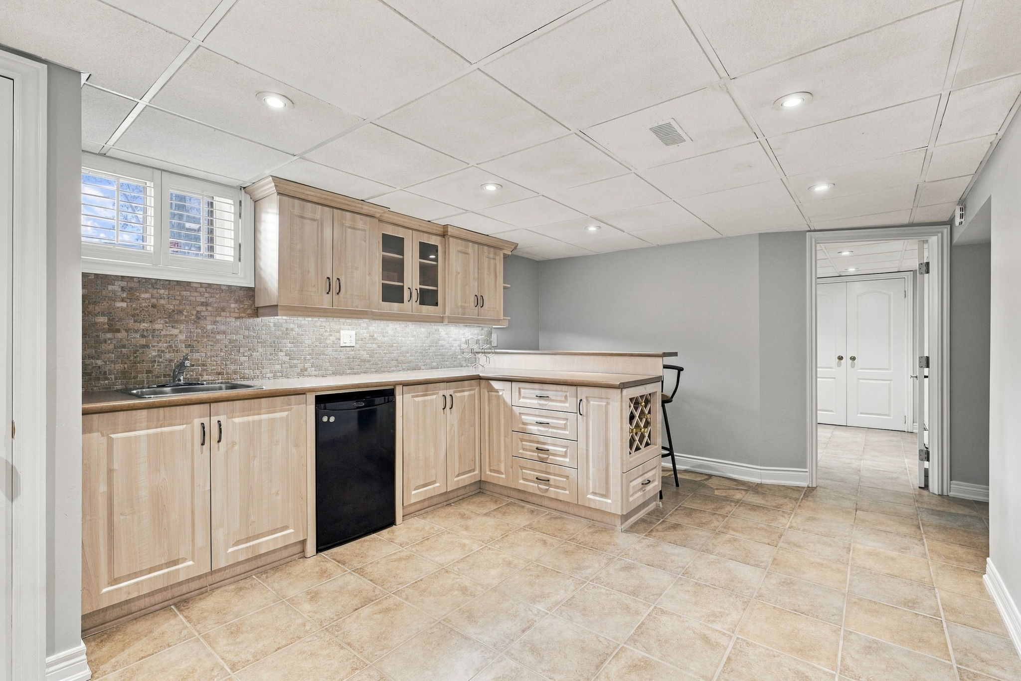 Toronto · Essential package — delivered property photograph 21