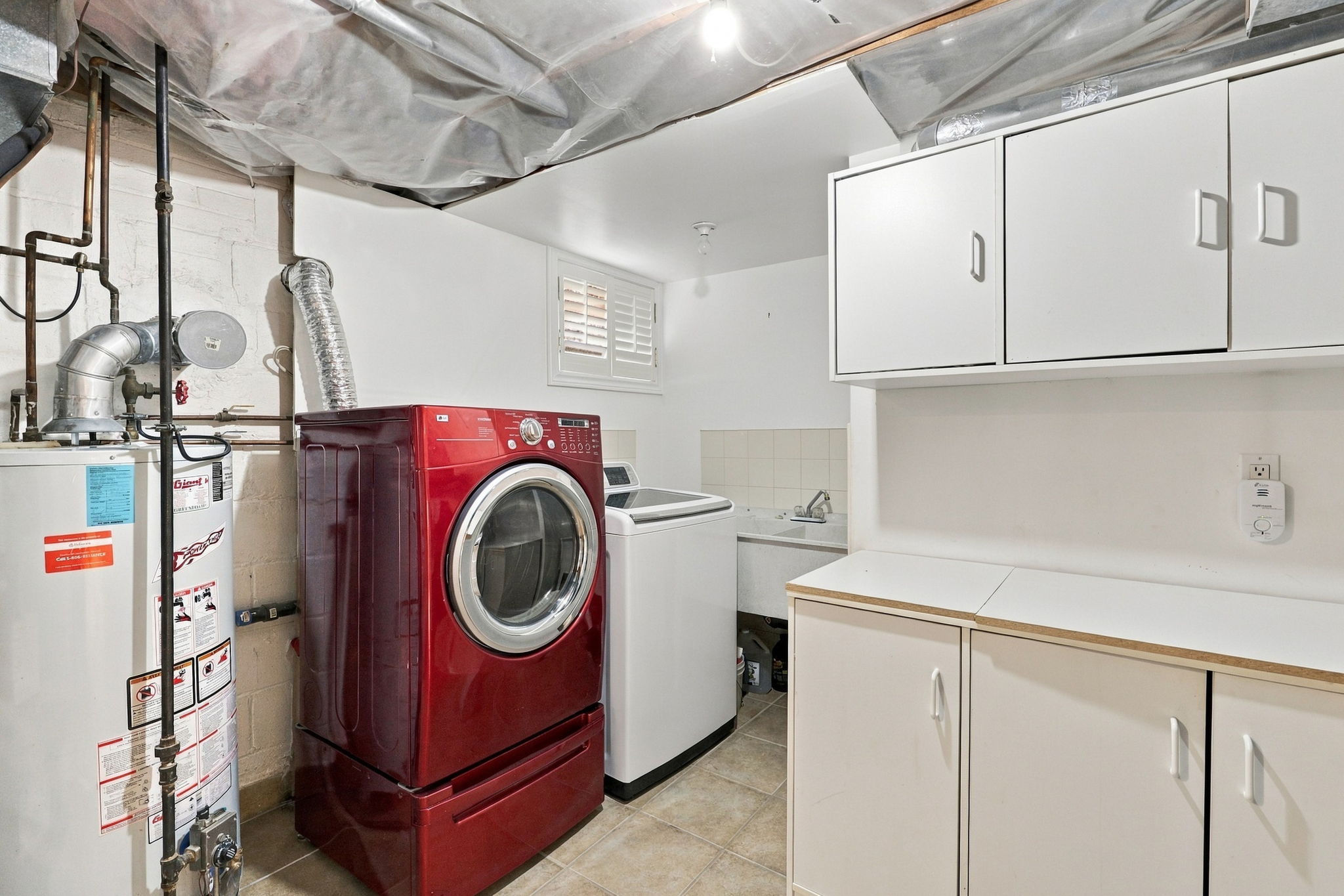 Toronto · Essential package — delivered property photograph 28