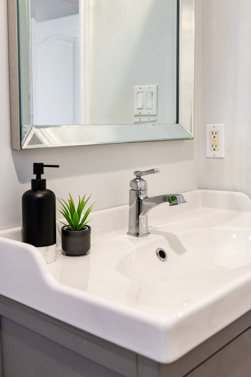 Toronto · Essential package — delivered property photograph 47