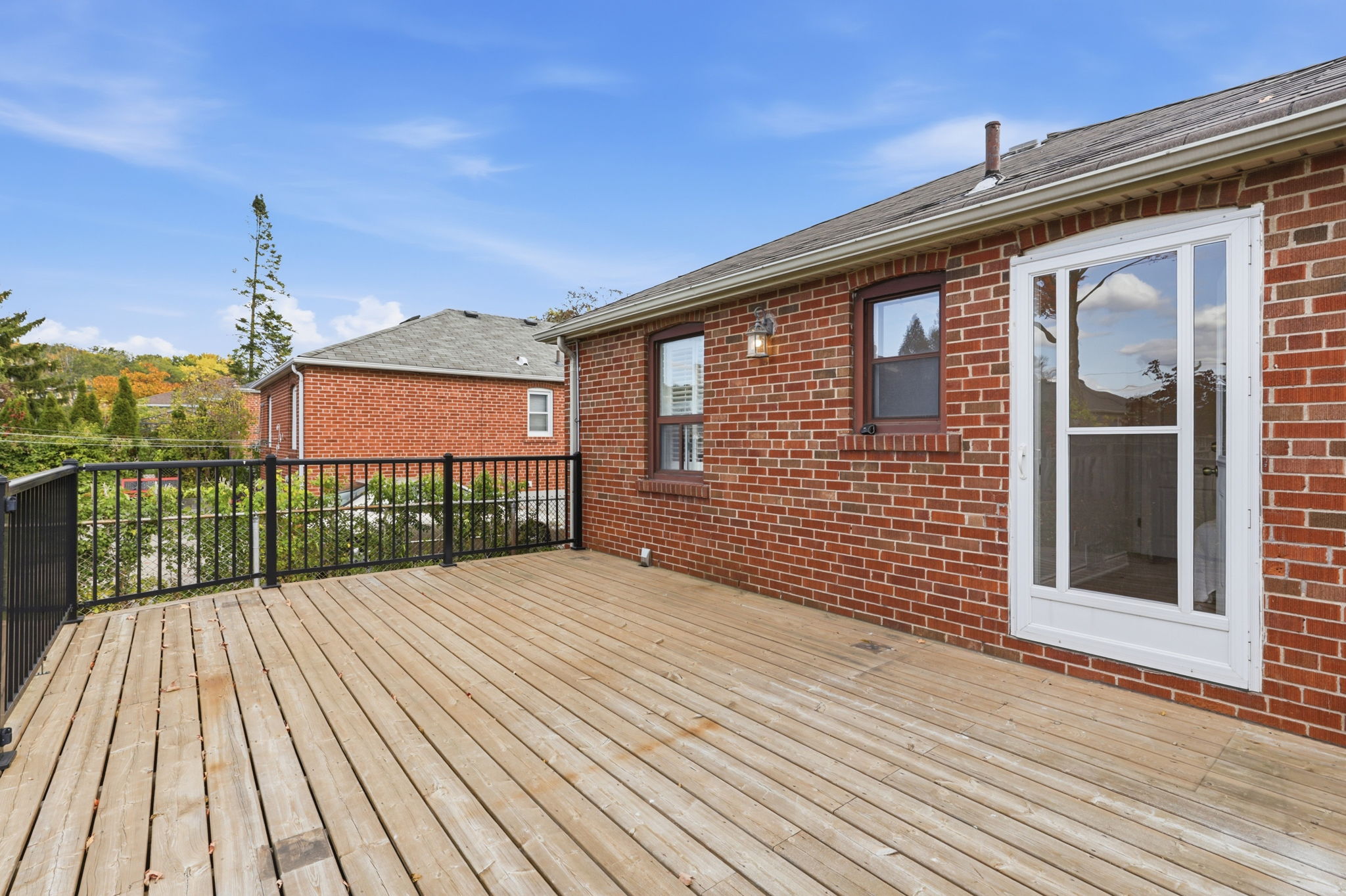 Toronto · Essential package — delivered property photograph 62