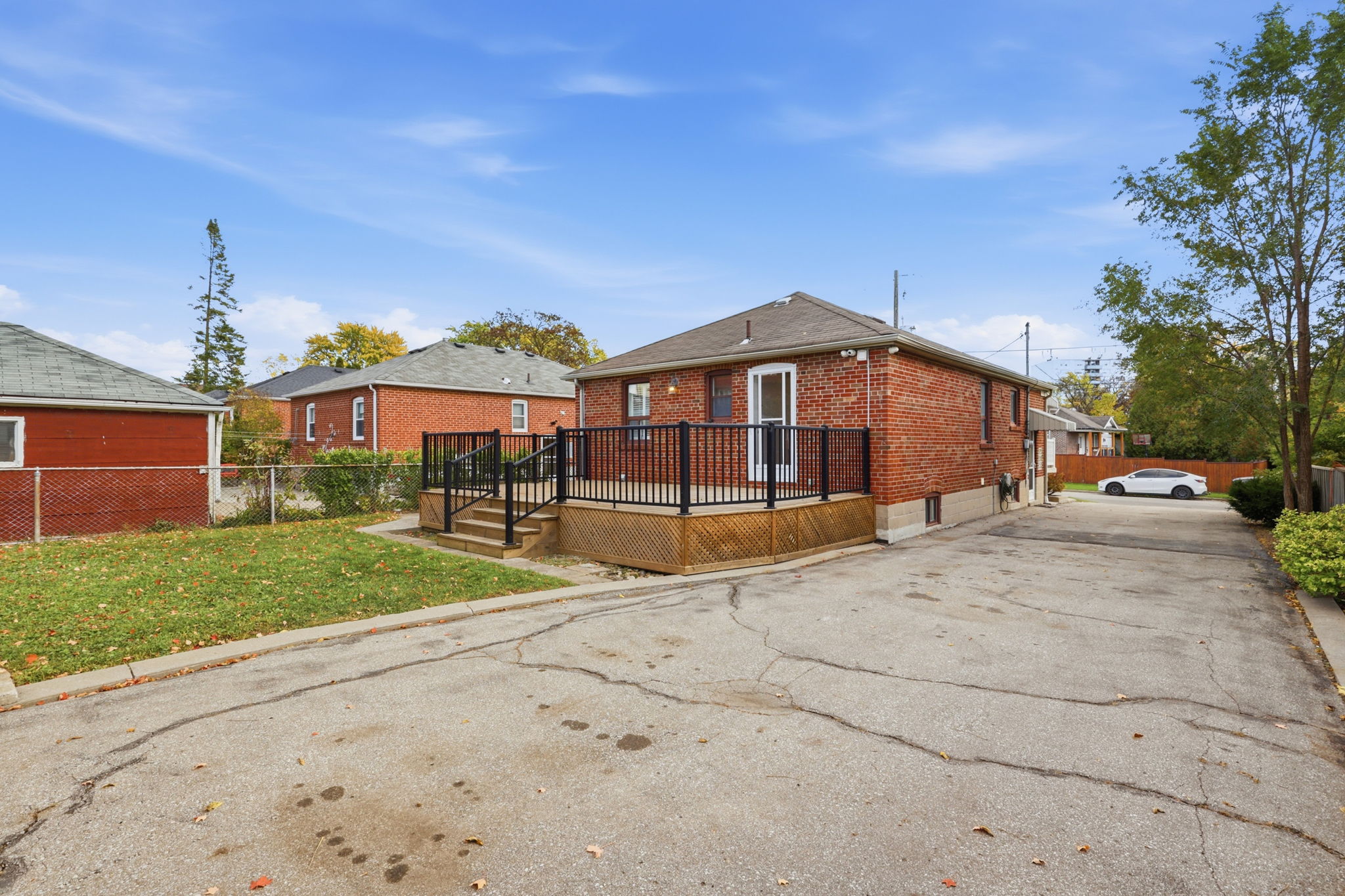 Toronto · Essential package — delivered property photograph 66