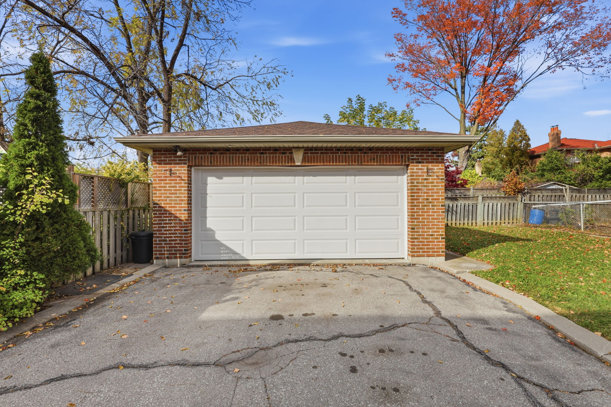 Toronto · Essential package — delivered property photograph 68