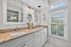 Guest Bathroom 2 of 2