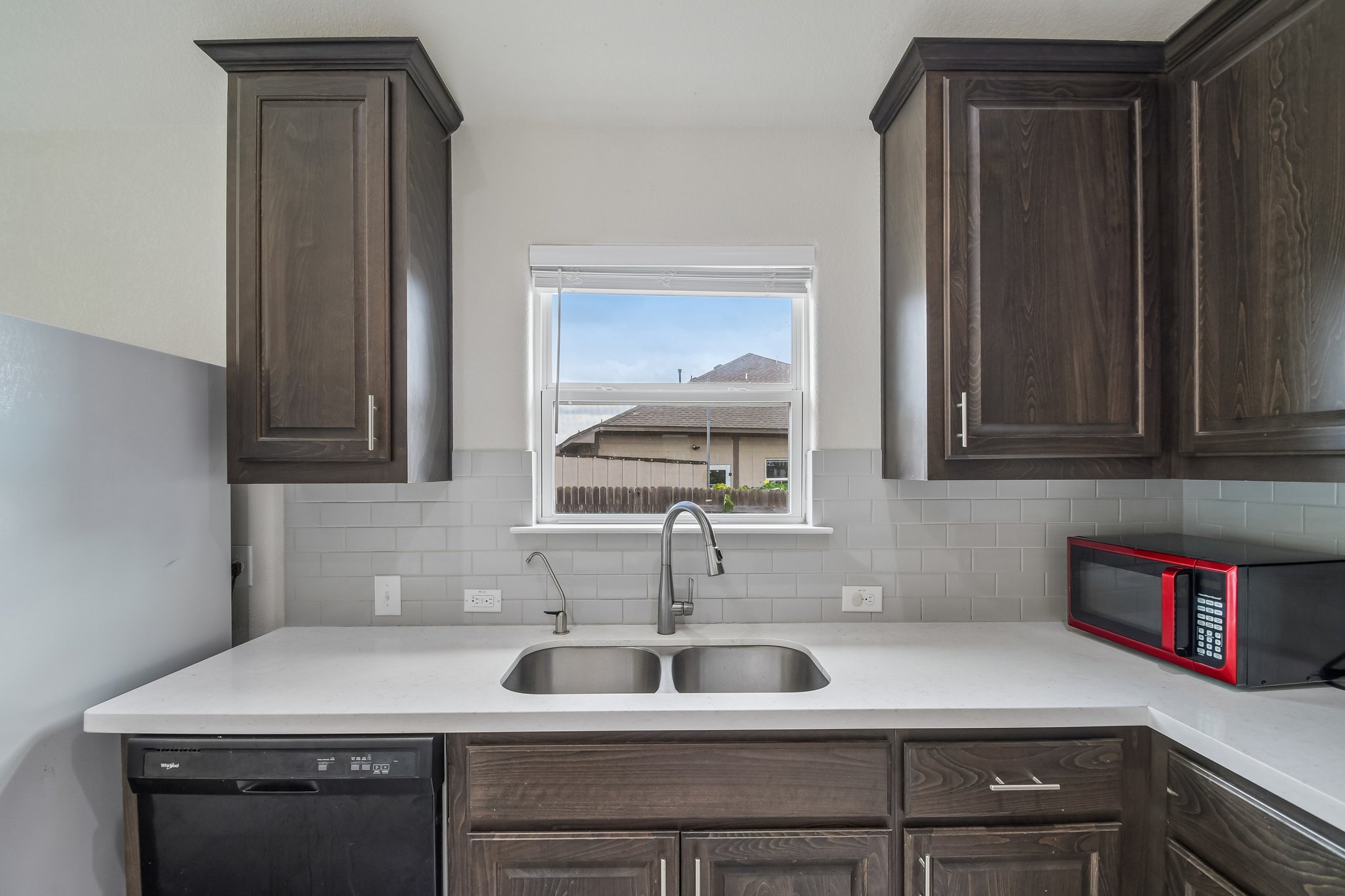 Rimrock Ct-S0210-012.jpg