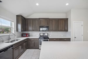 Rimrock Ct-S0210-011.jpg