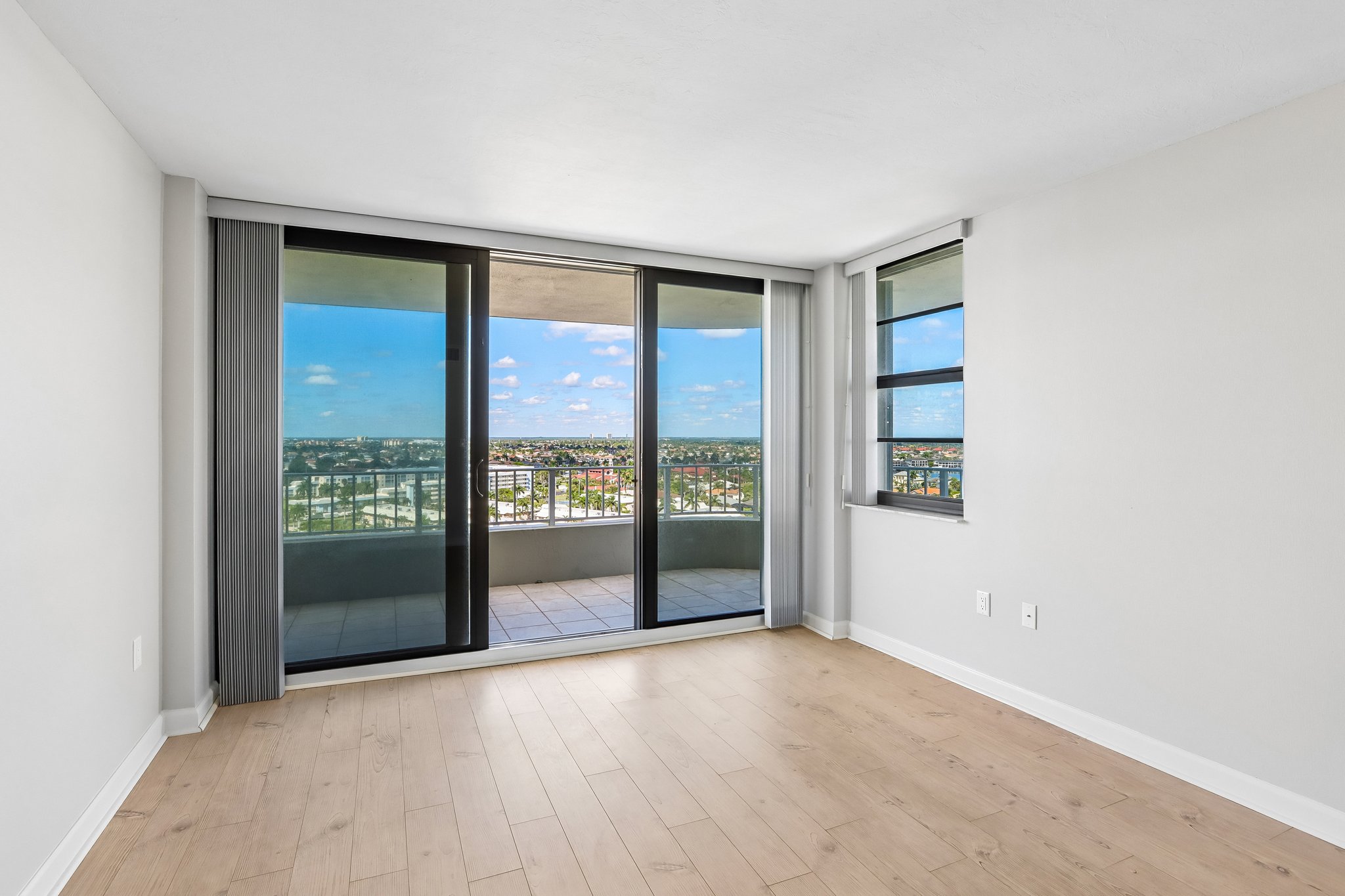 S Collier Blvd 1505-S1510-034.jpg