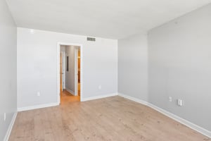 S Collier Blvd 1505-S1510-031.jpg