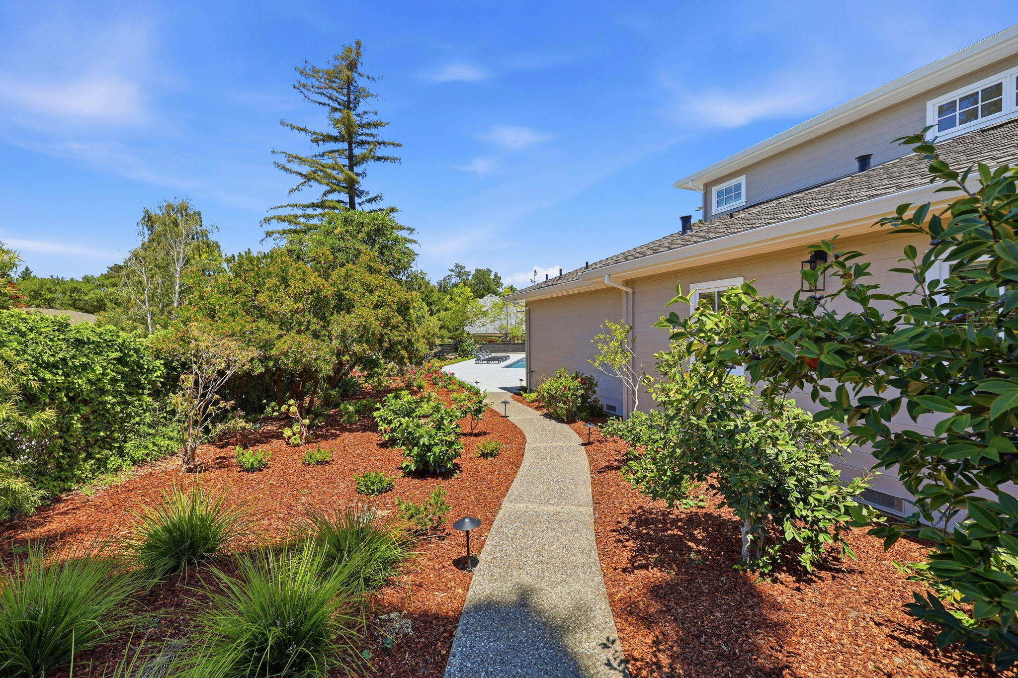 094_F8_280 Uplands Dr