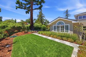 005_F8_280 Uplands Dr