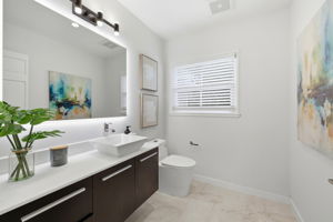 070_F8_280 Uplands Dr