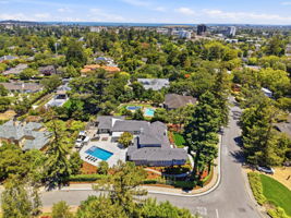014_F8_AERIAL_280 Uplands Dr