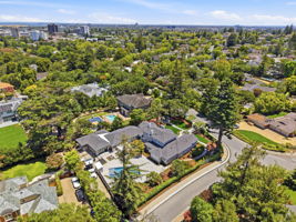 015_F8_AERIAL_280 Uplands Dr
