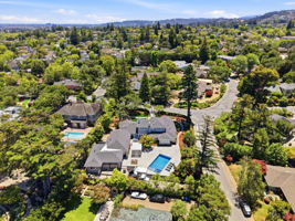 016_F8_AERIAL_280 Uplands Dr
