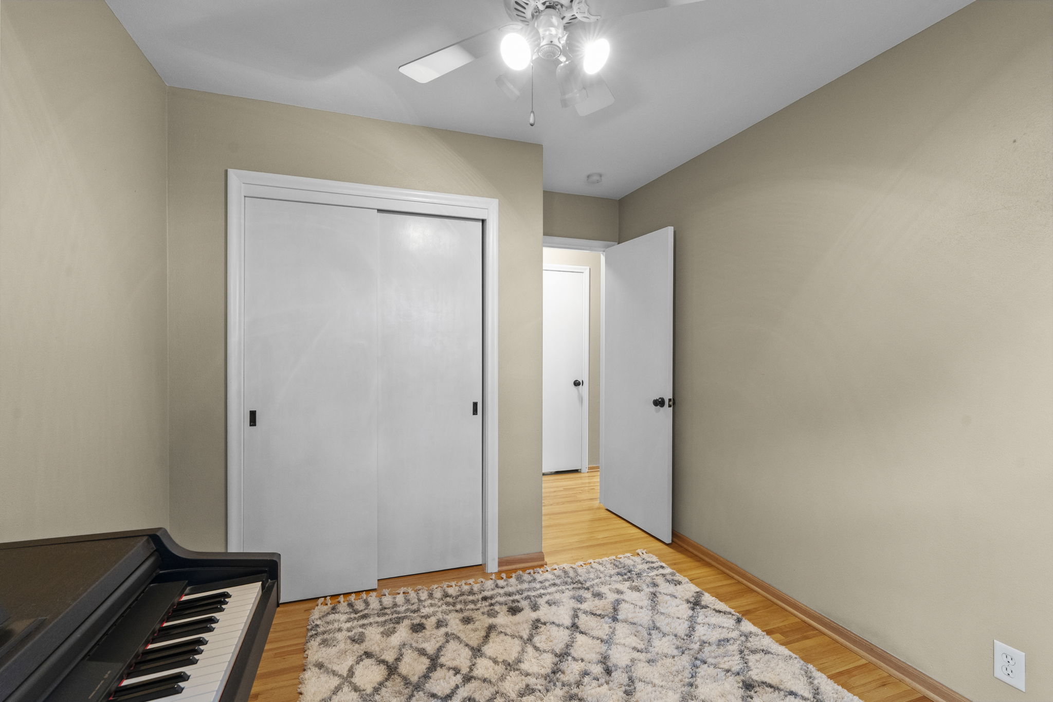 280 Winona St E-148