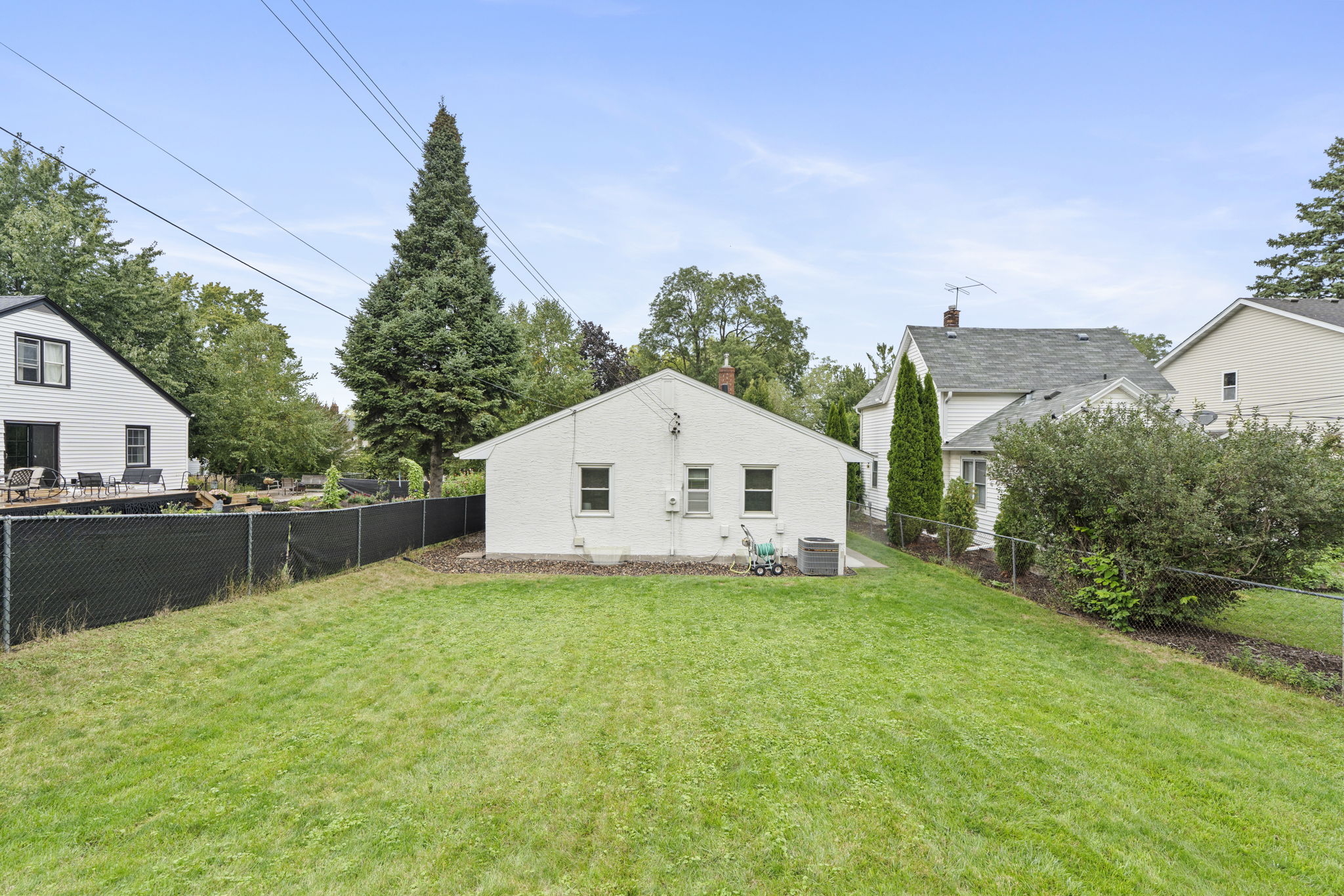 280 Winona St E-228