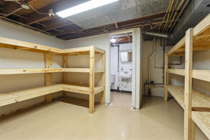 280 Winona St E-43