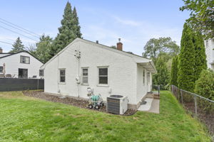 280 Winona St E-213