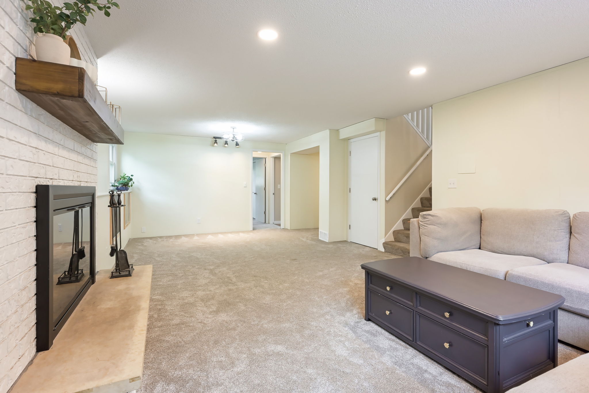 Another spacious, light-filled room!