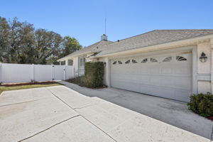 Park 6 cars in the driveway!
