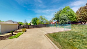 Even the substantial garden shed has beautiful landscaping and is located next to extra parking and a basketball court to sharpen your basketball skills.
