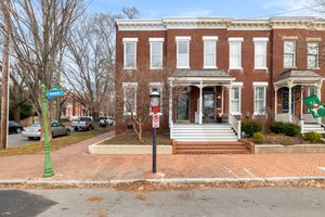 Prime corner location facing Libby Hill Park.