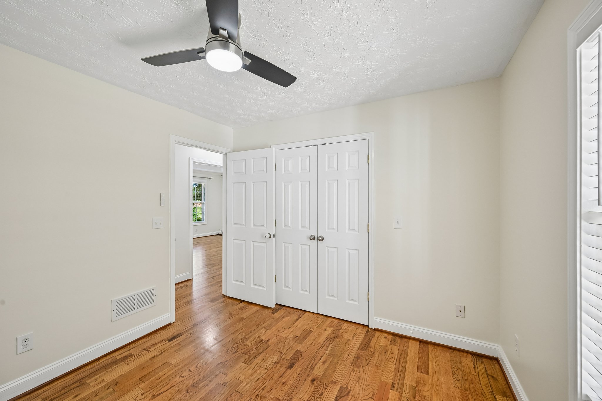 Fears Rd-S1410-022.jpg