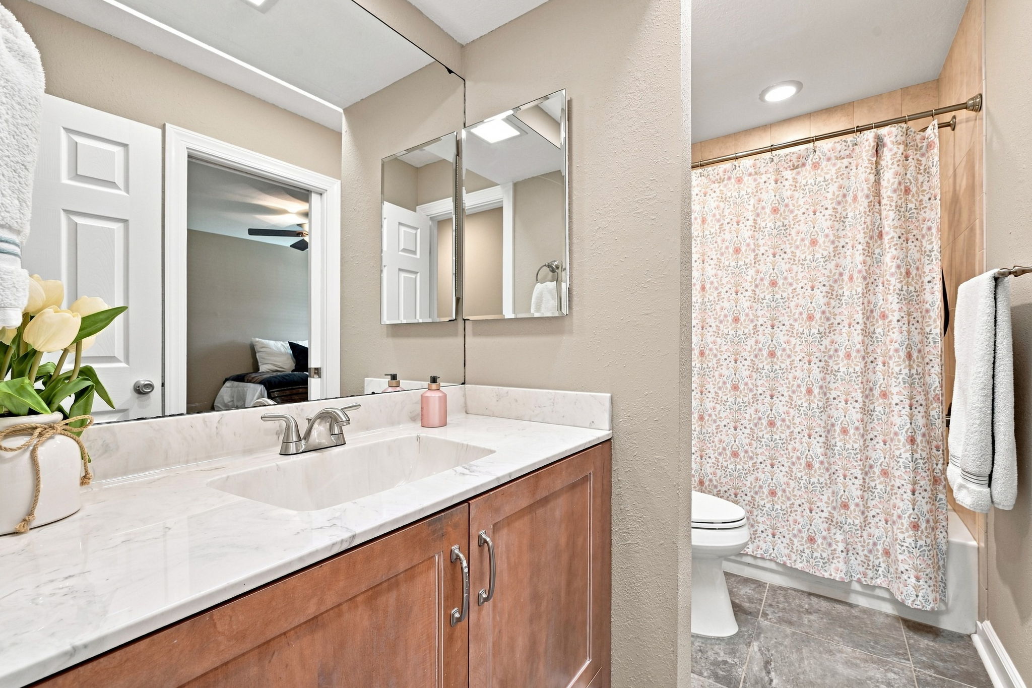 Bathroom2