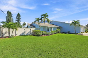 Front Exterior3
