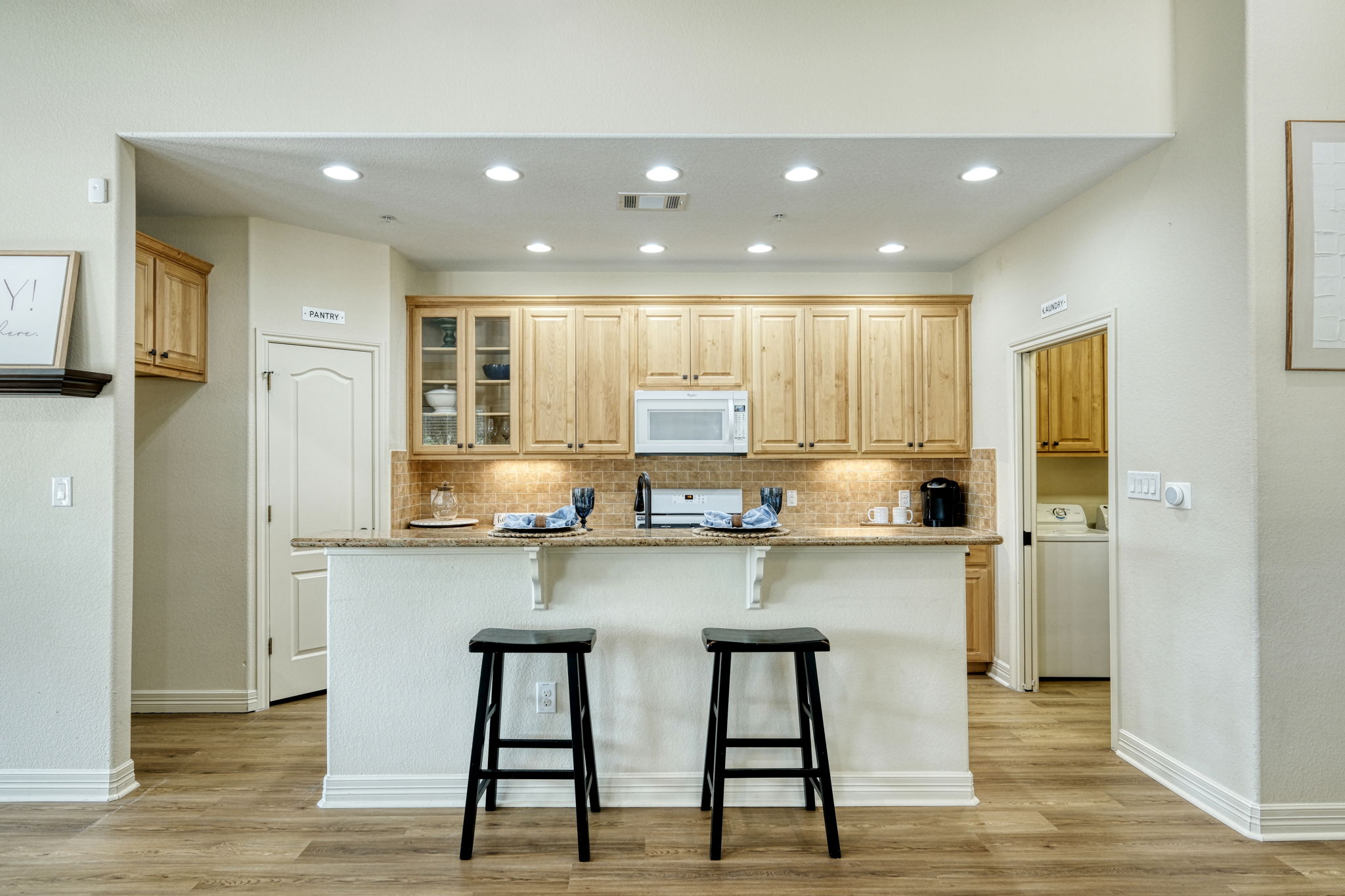 Kitchen/Breakfast Bar