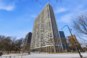 2800 N Lake Shore Dr 801 - Edward Motto_CHP2026_001