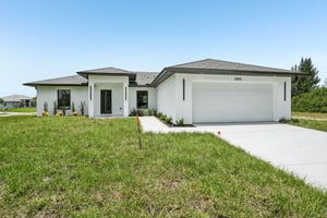 NW 10th St-S1706-002.jpg
