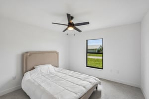 NW 10th St-S1706-017.jpg