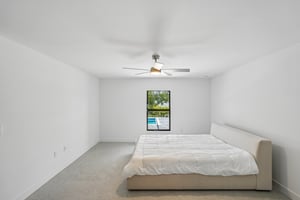 NW 10th St-S1706-026.jpg