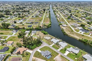 NW 10th St-S1706-053.jpg