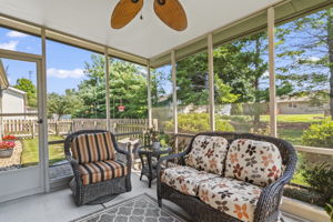 Screened-in Porch