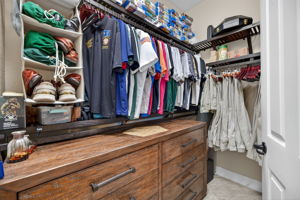 Closet 1 of 2