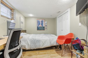  Photo 47