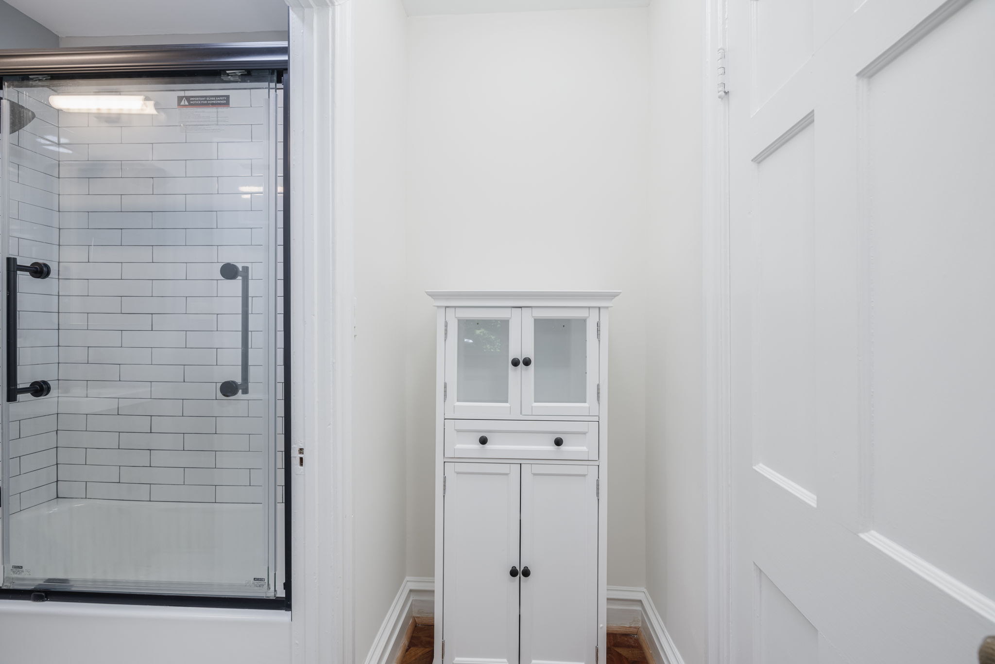 00027_15A6496_0583_497_0584_498_0585_499_0586_500_0587_501_0588AverageAnd1moreAnd1more_2801 Adams Mill Road 301 Washington, DC 20009