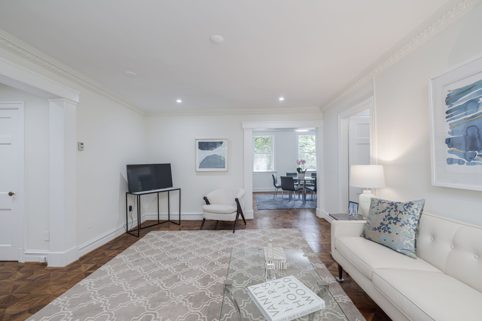 00011_15A6379_0469_80_0470_81_0471_82_0472_83_0473_84_0474AverageAnd1moreAnd1more_2801 Adams Mill Road 301 Washington, DC 20009