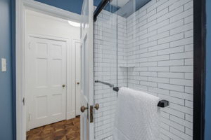 00033_15A6538_0625_39_0626_40_0627_41_0628_42_0629_43_0630AverageAnd1moreAnd1more_2801 Adams Mill Road 301 Washington, DC 20009