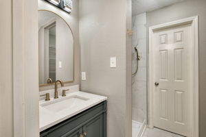 3/4 Bathroom