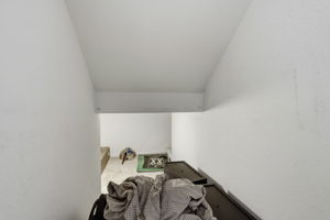  Photo 37