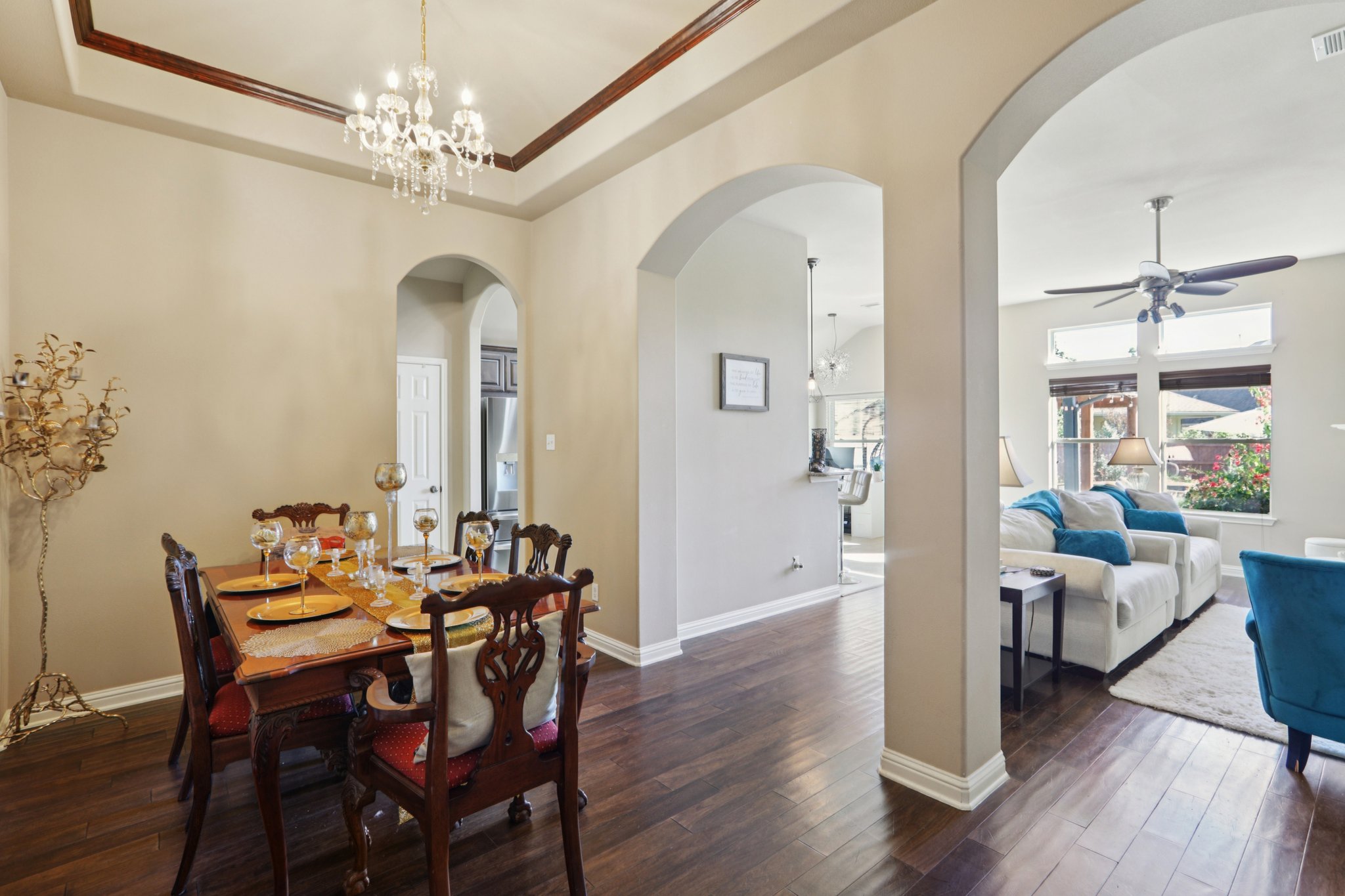 Angelina Dr-S1212-015.jpg