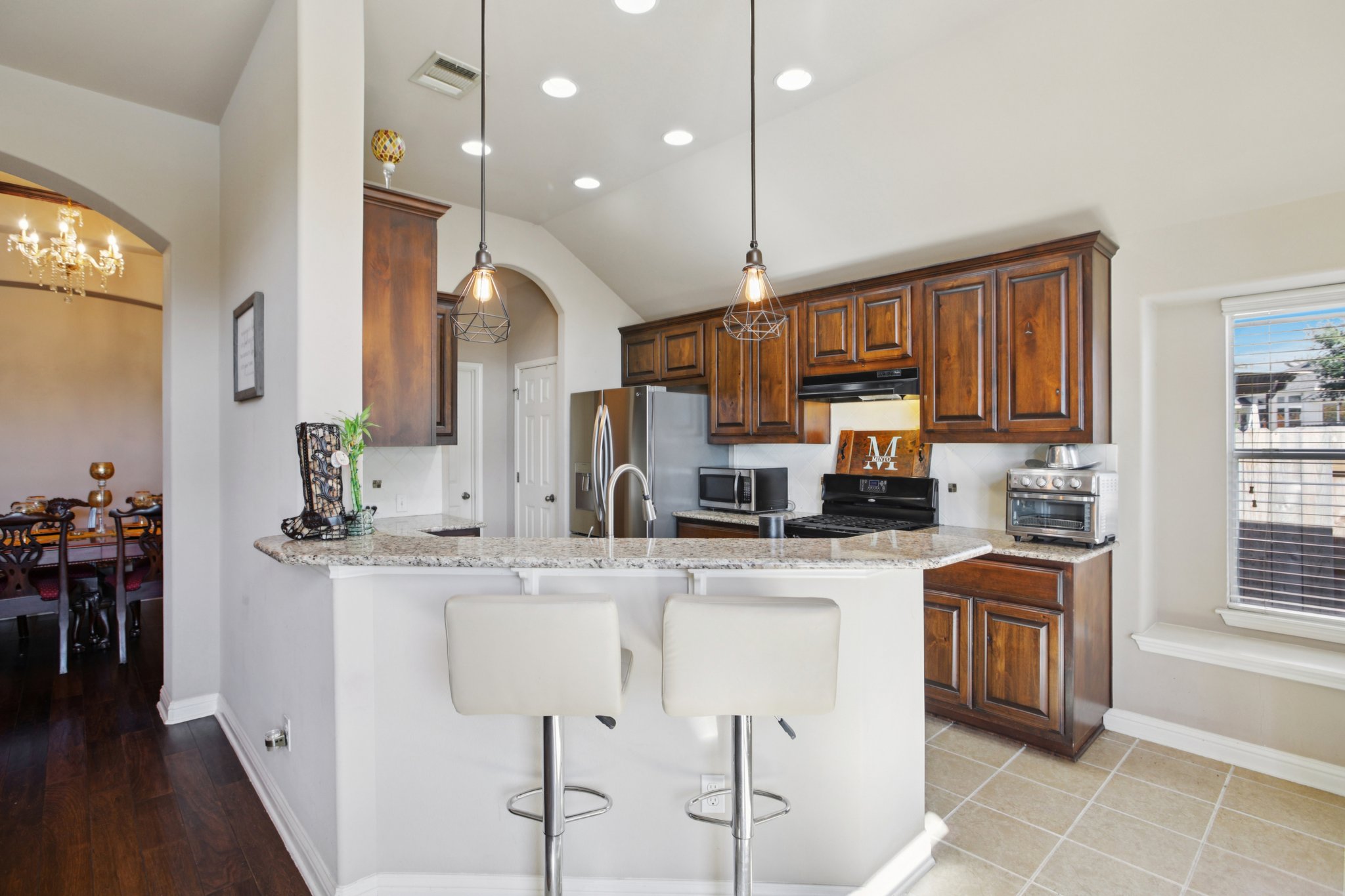 Angelina Dr-S1212-019.jpg