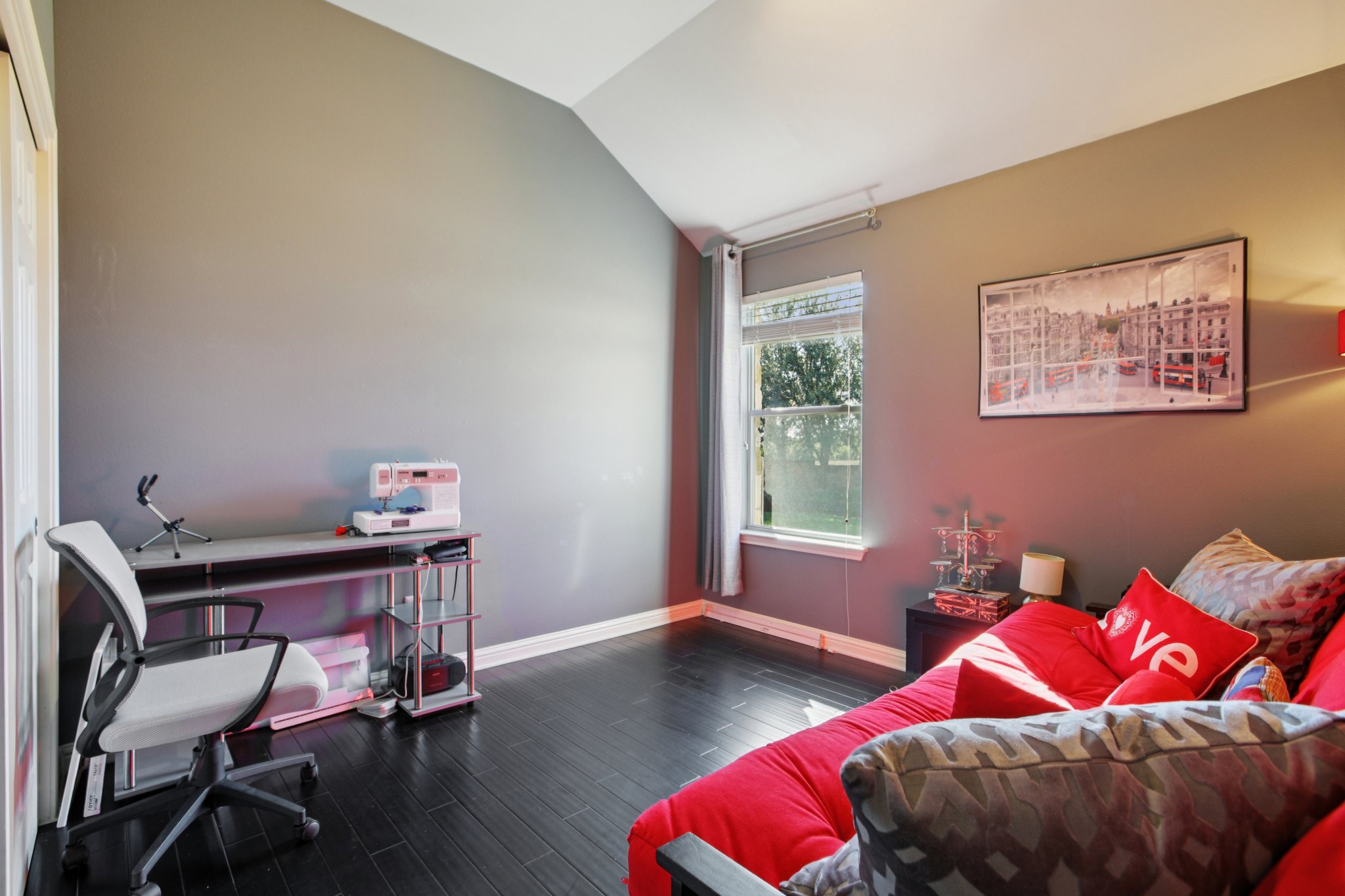 Angelina Dr-S1212-030.jpg