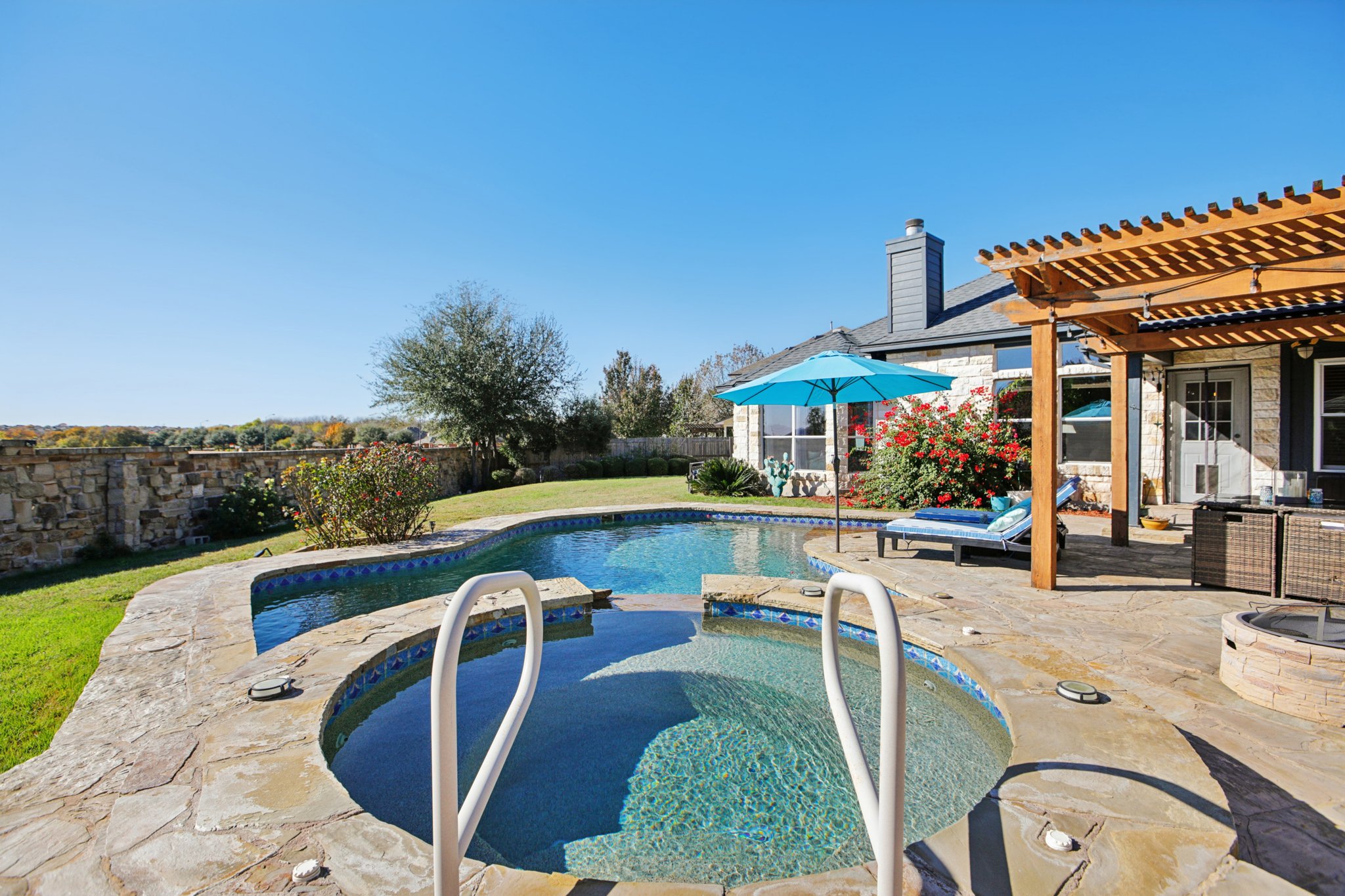 Angelina Dr-S1212-039.jpg