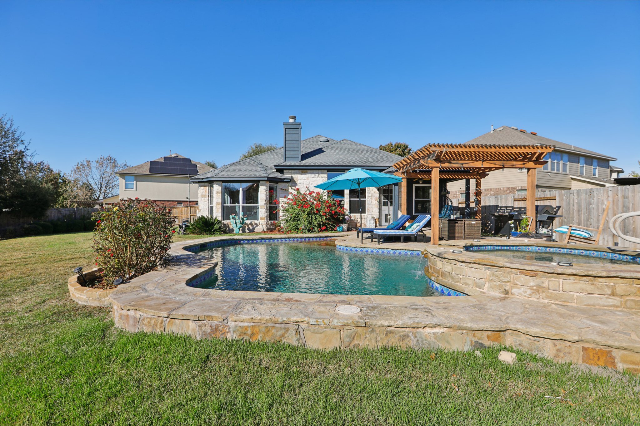 Angelina Dr-S1212-041.jpg