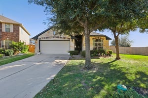 Angelina Dr-S1212-005.jpg